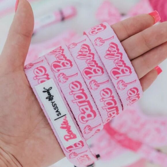 Barbie X Sassy Woof Barbie Malibu Fabric Leash - Picture 2 of 9